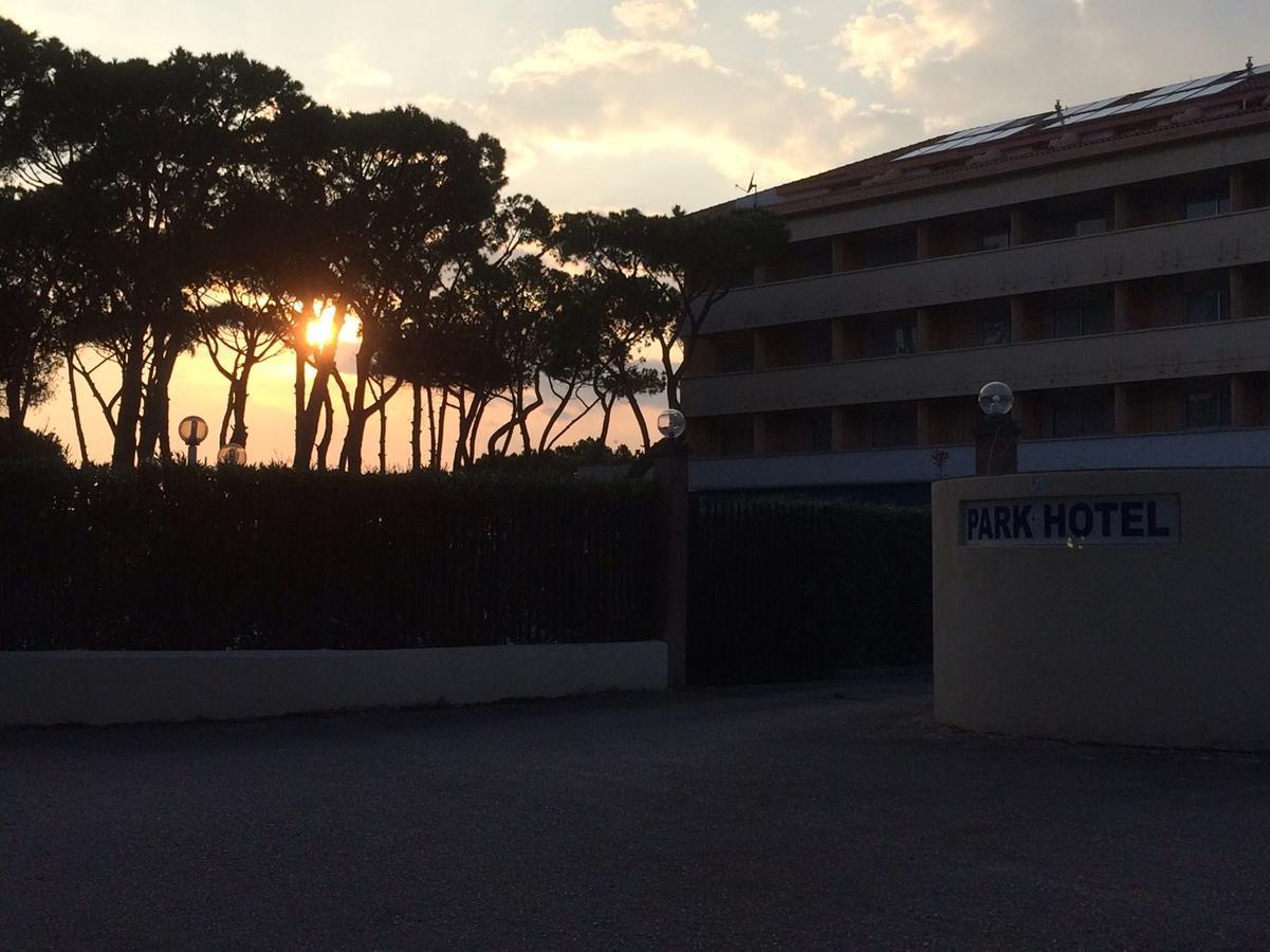 Park Hotel バイア・ドミツィア エクステリア 写真